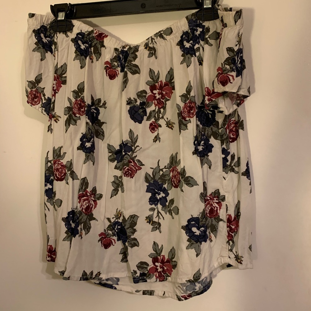 Abercrombie and Fitch off the shoulder top